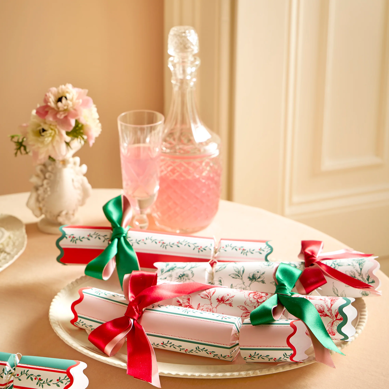 Toile De Jouy Crackers - paper pinwheels (x6)