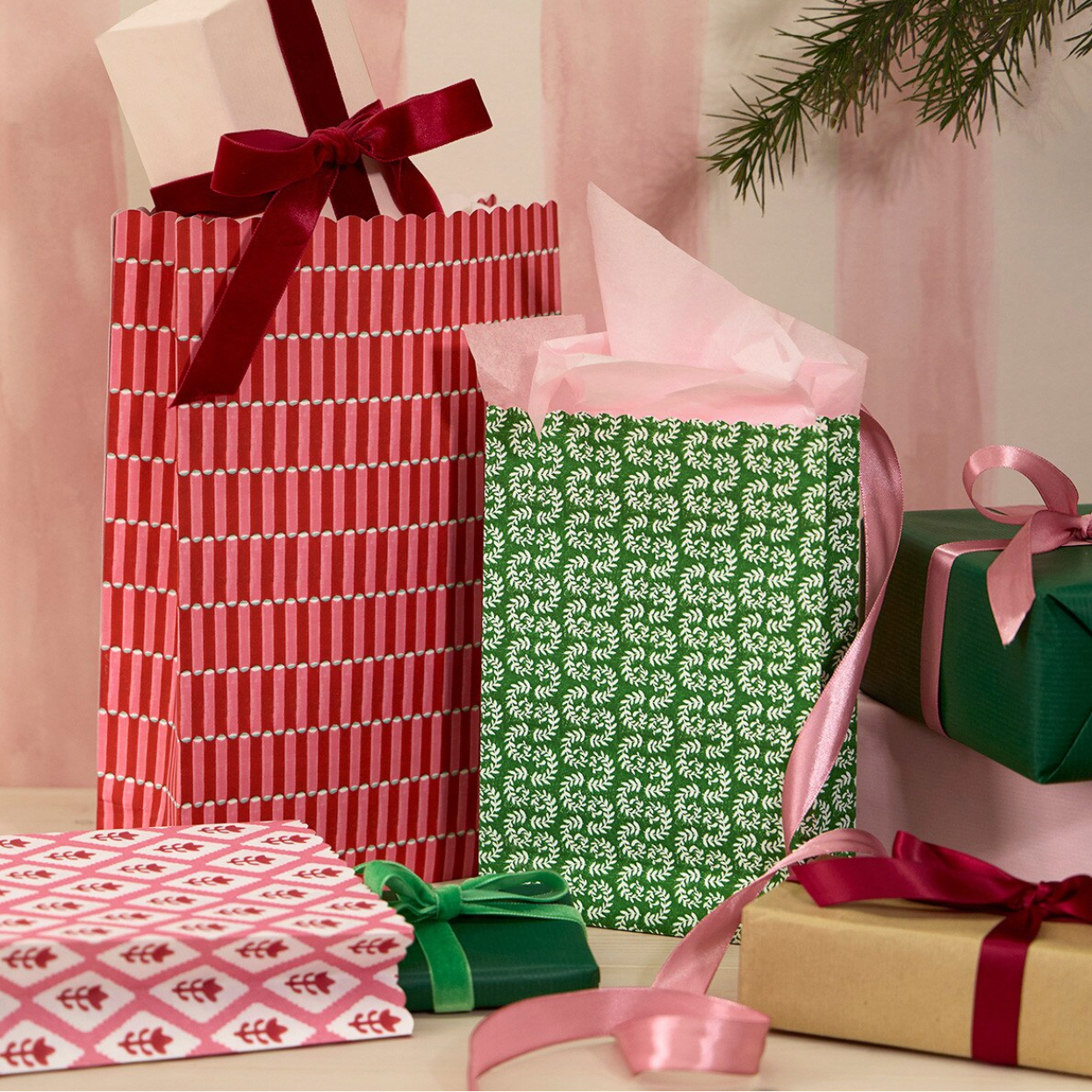Meri Meri x Molly Mahon Paper Gift Bags (x10)