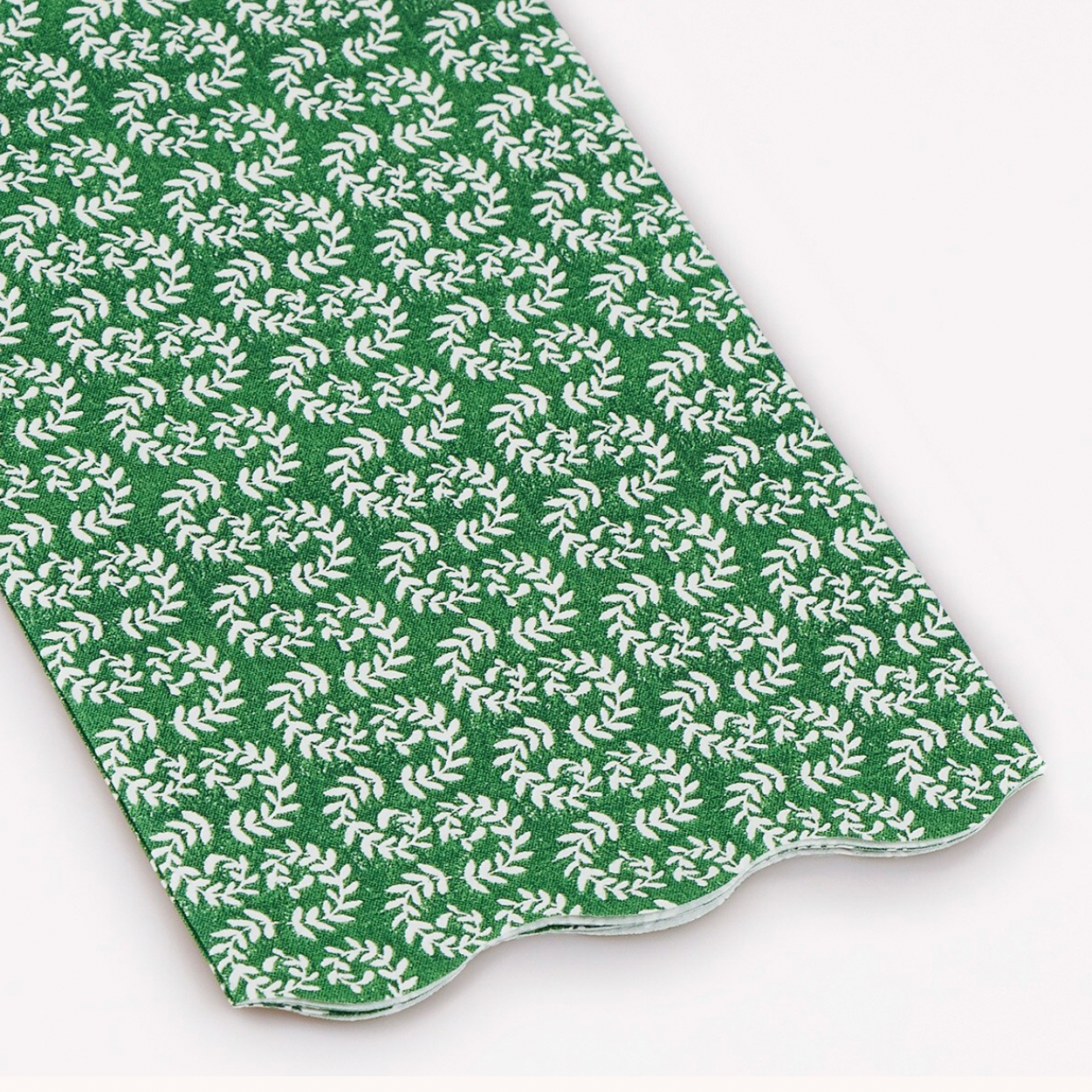 Meri Meri x Molly Mahon Red & Green Guest Towels (x16)