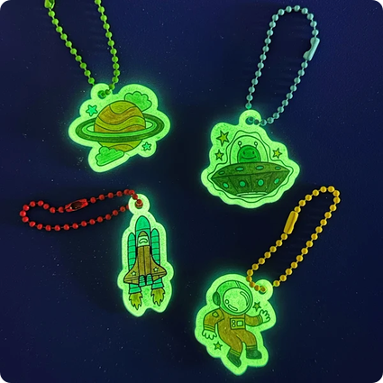 Shrink-Its! DIY Shrink Art Kit - Glow Buddies - 20 Charms