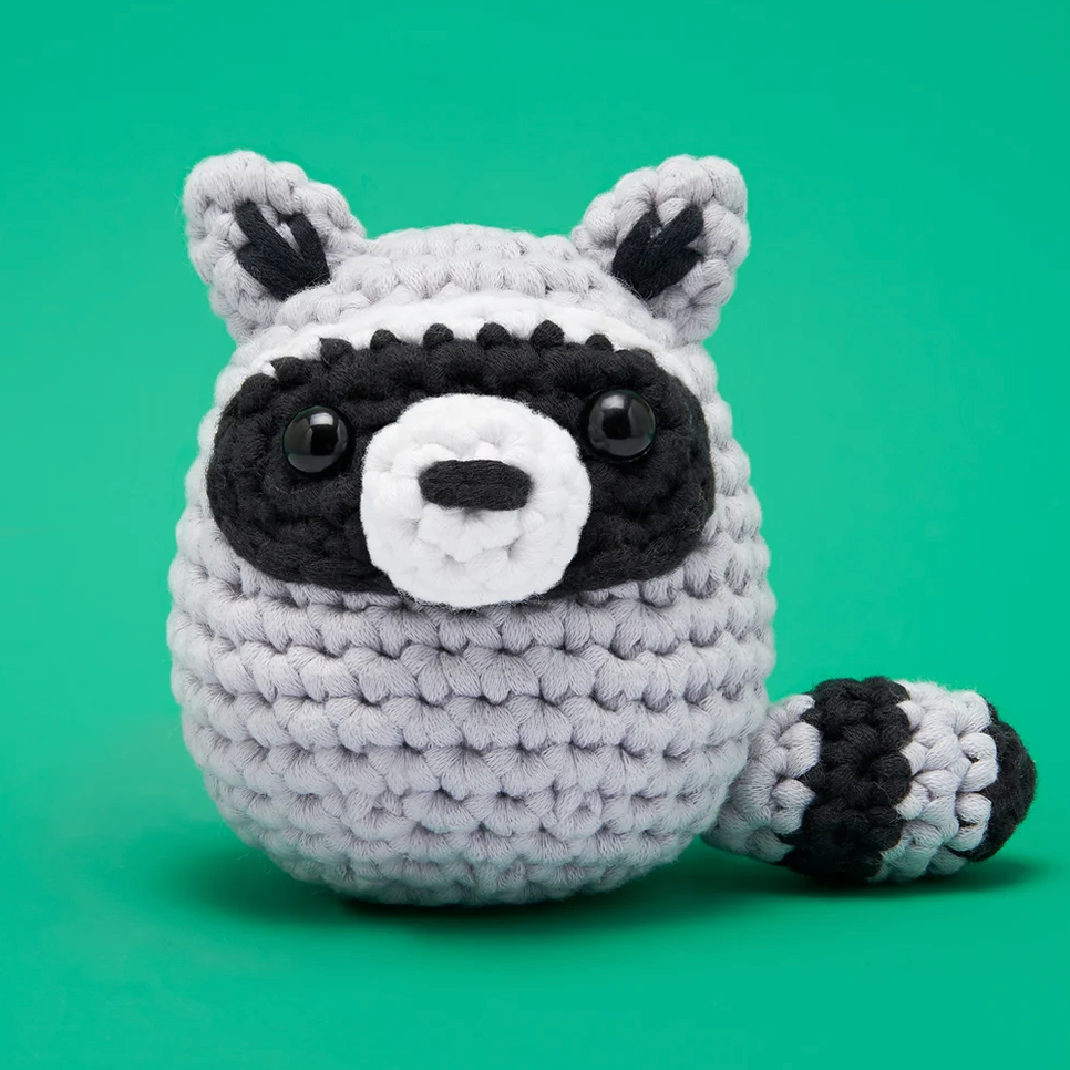 Scooter the Raccoon Crochet Kit