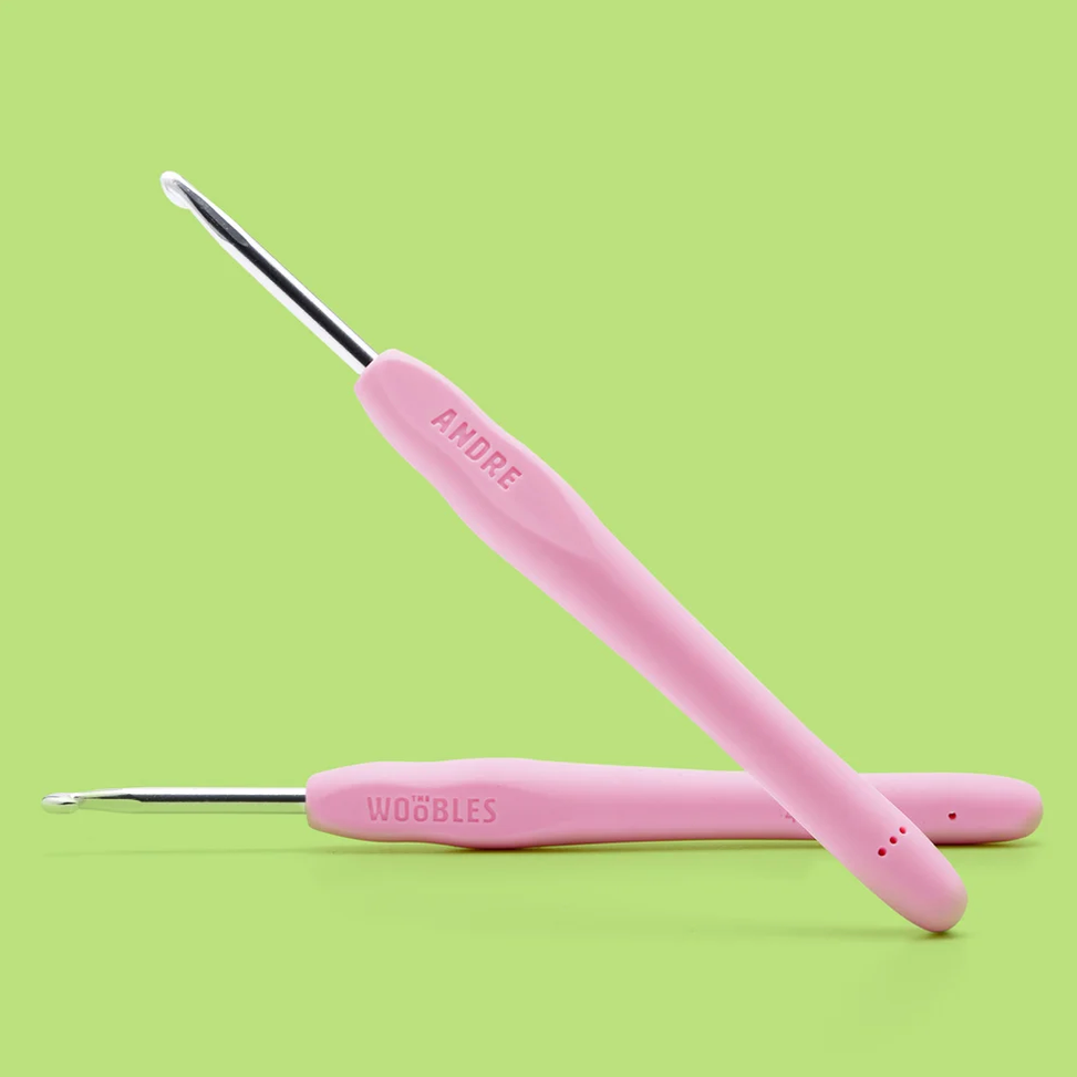 Andre the Skunk Pink Crochet Kit