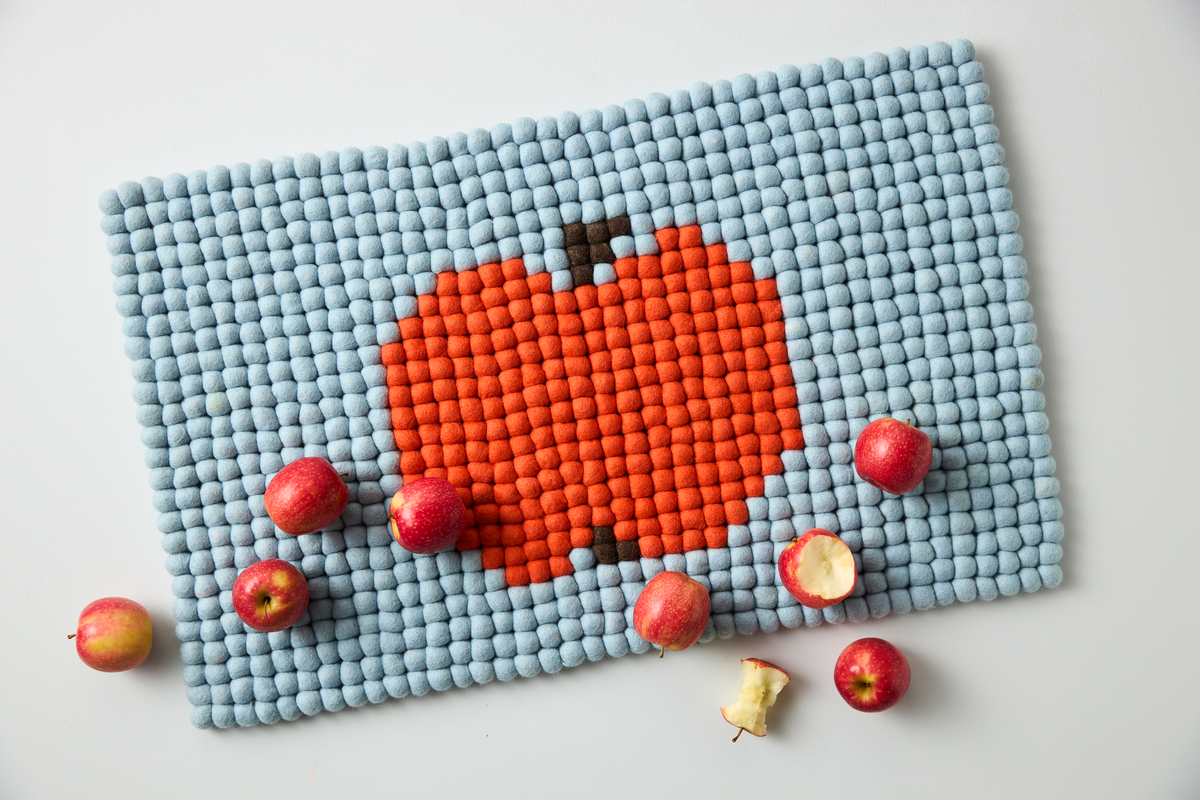 DOORMAT, DOTS, apple