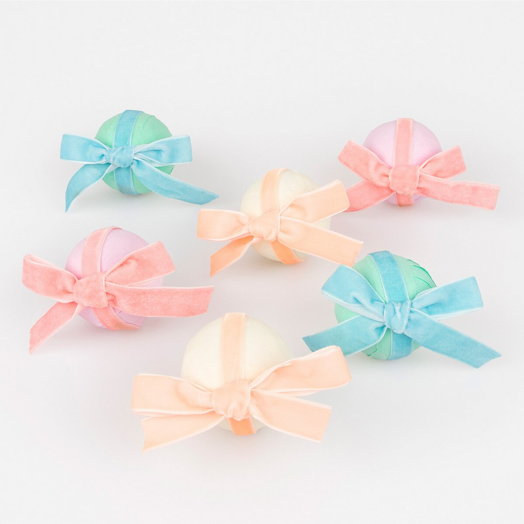 Velvet Bow Surprise Balls