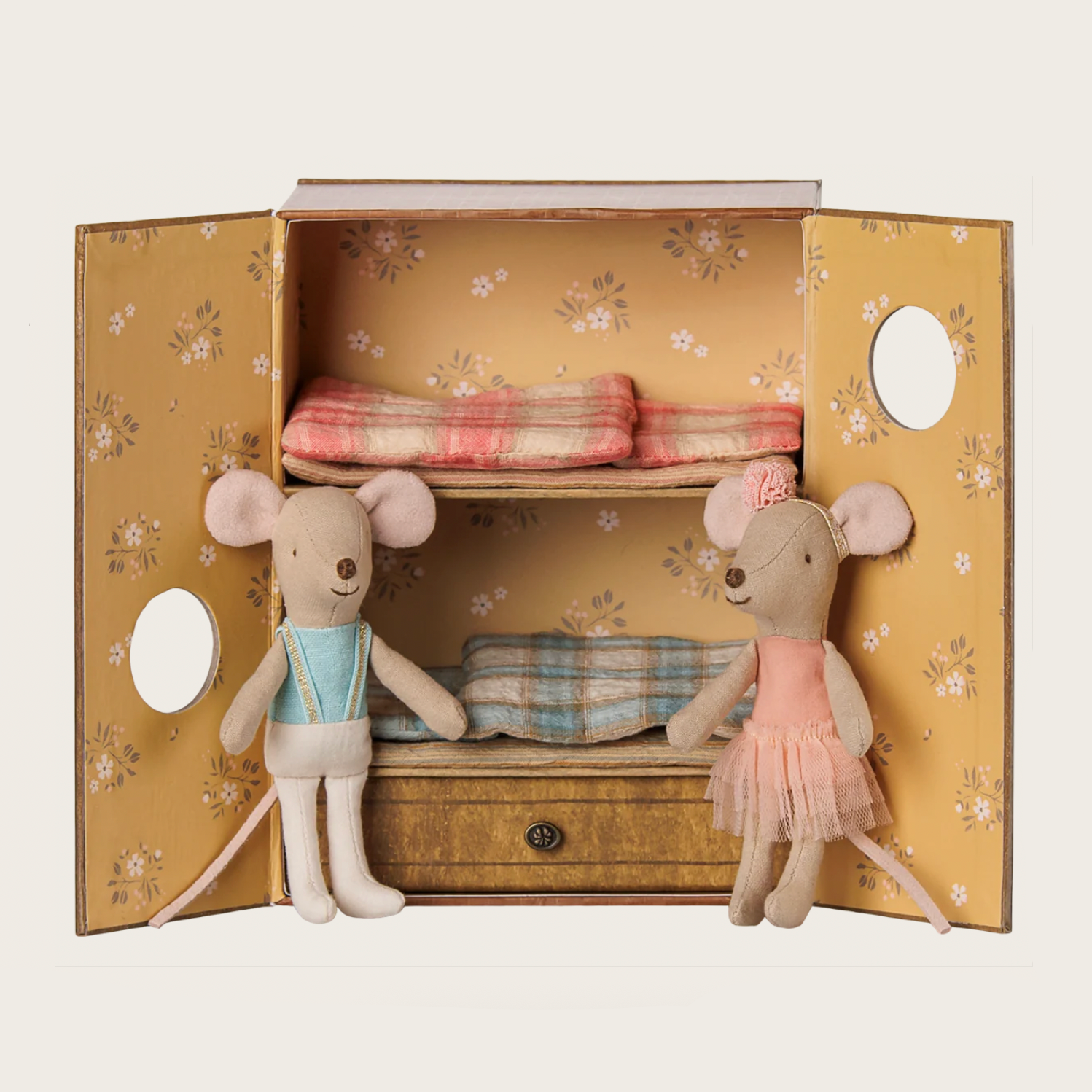  a 'Ballet mice in dance studio' set by the brand Malieg. The product shown is a storage box with floral patterns, containing two plush mice dressed in dance attire, with two small mirrors attached to the side.