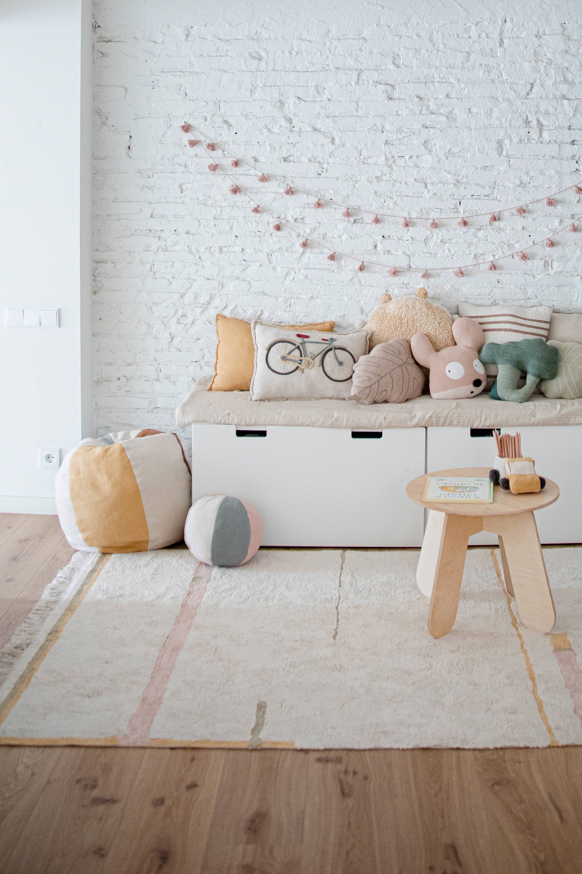 Pouffe Natural & Vintage Blue Beach Ball Shaped