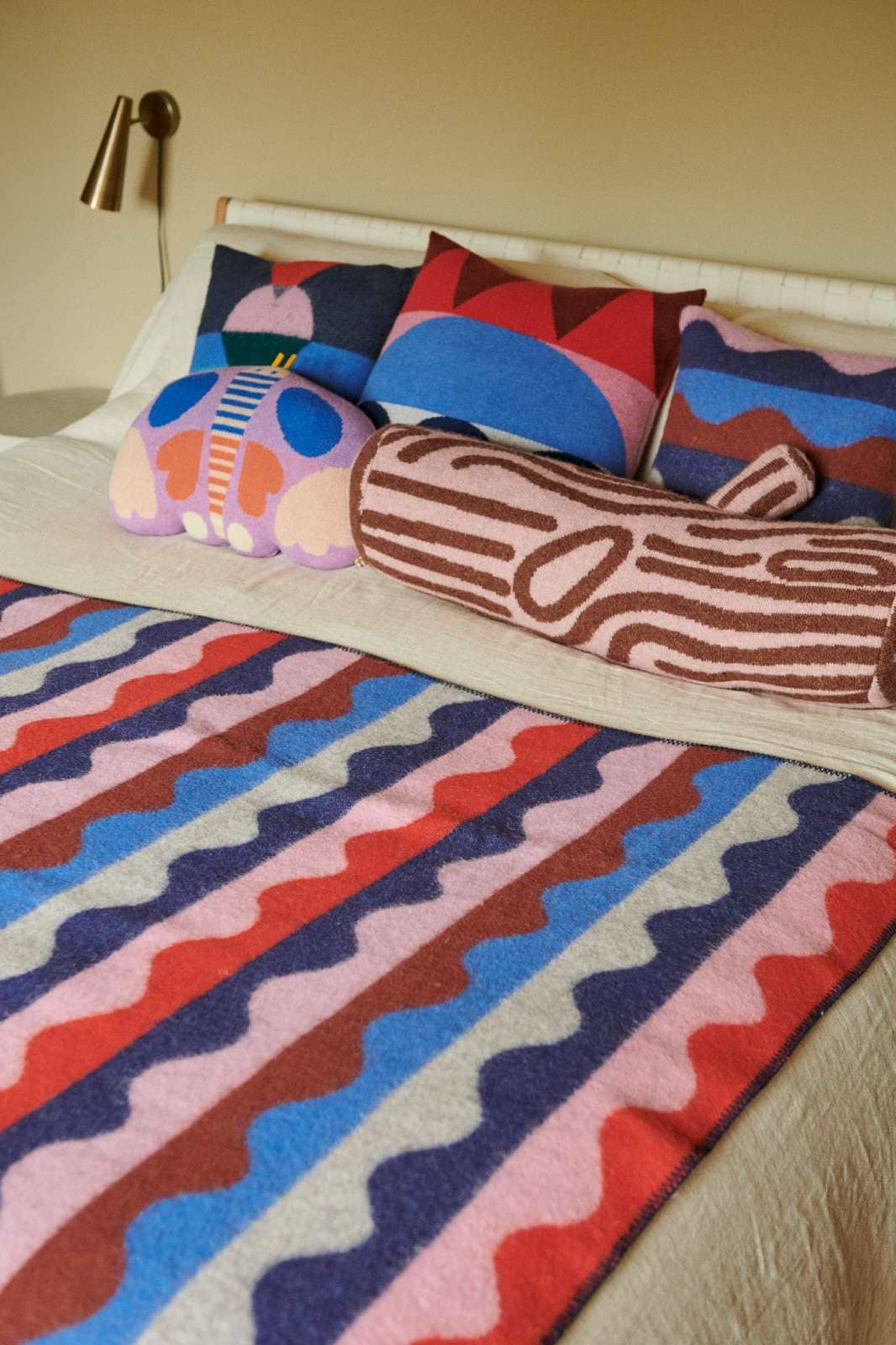Log Floor Cushion