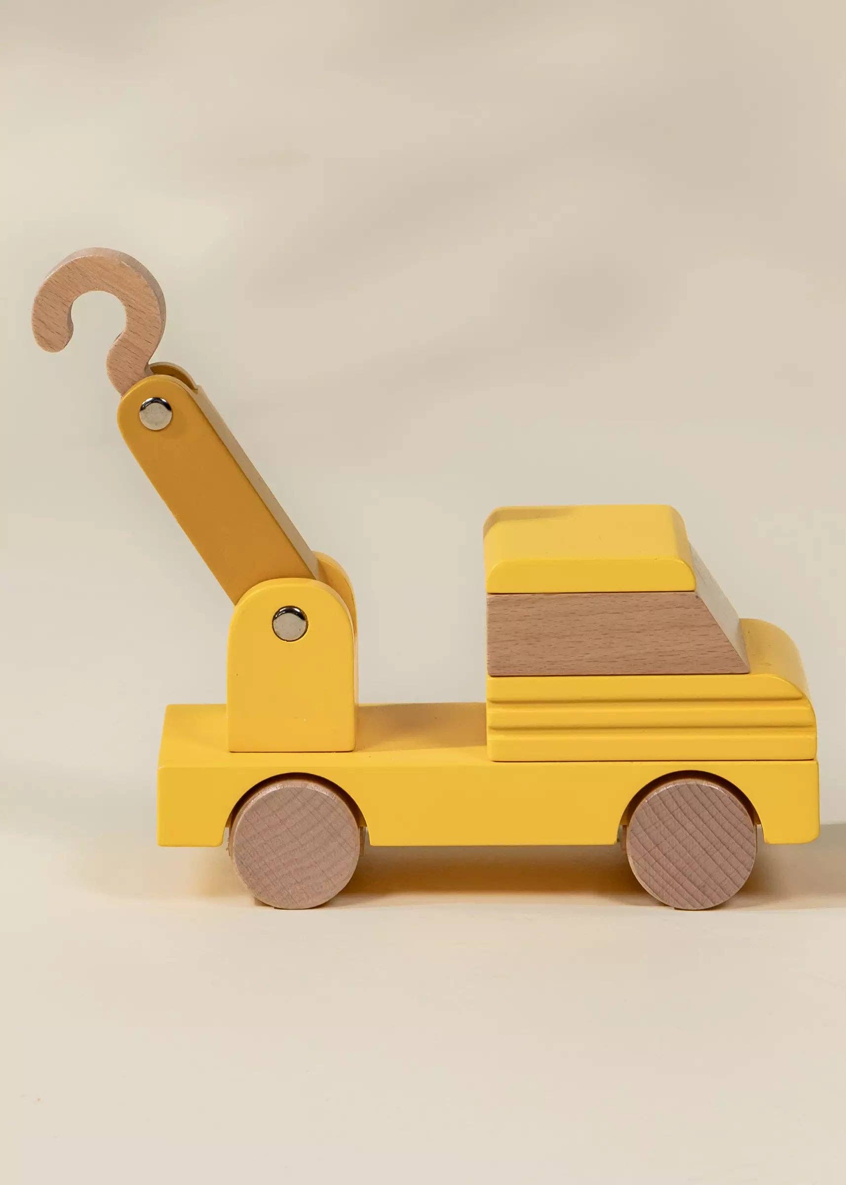 Wooden Construction Vehicle - Tow Truck