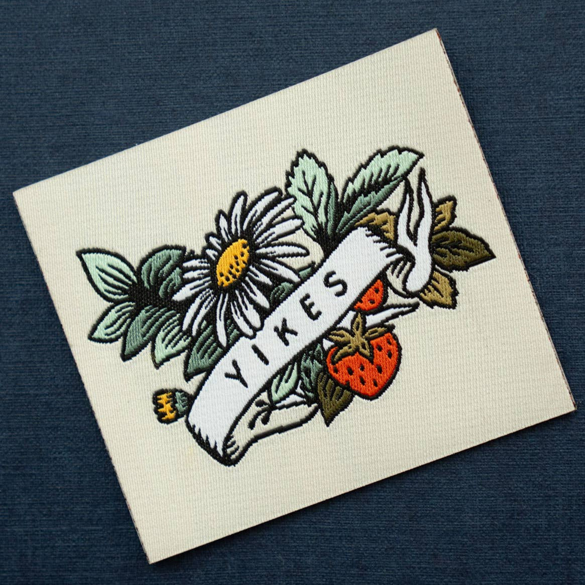 Yikes - Woven Sticky Patch (white daisy)