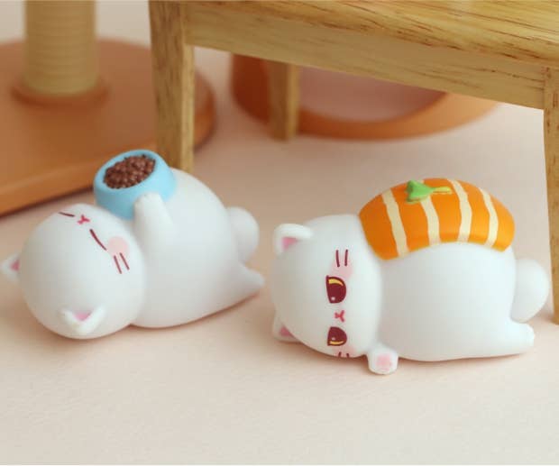 Hello, Mr. Nabi Cat -Collectable Random Figure Ver.3