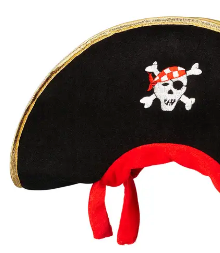 Simon pirate hat