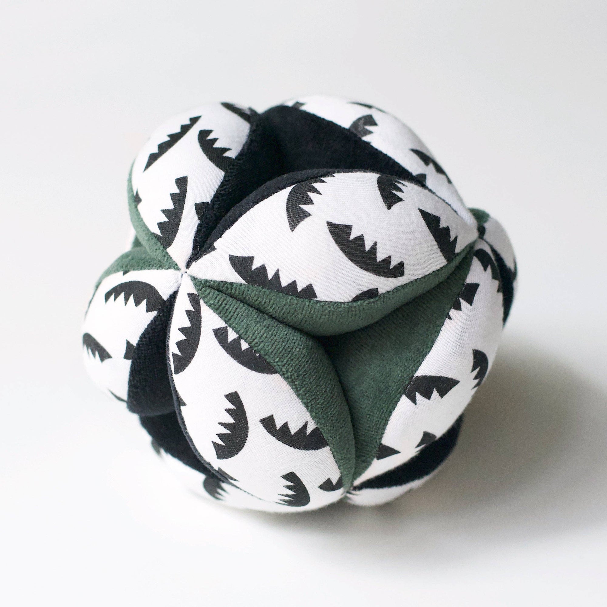 Organic Clutch Ball - Jungle Leaves