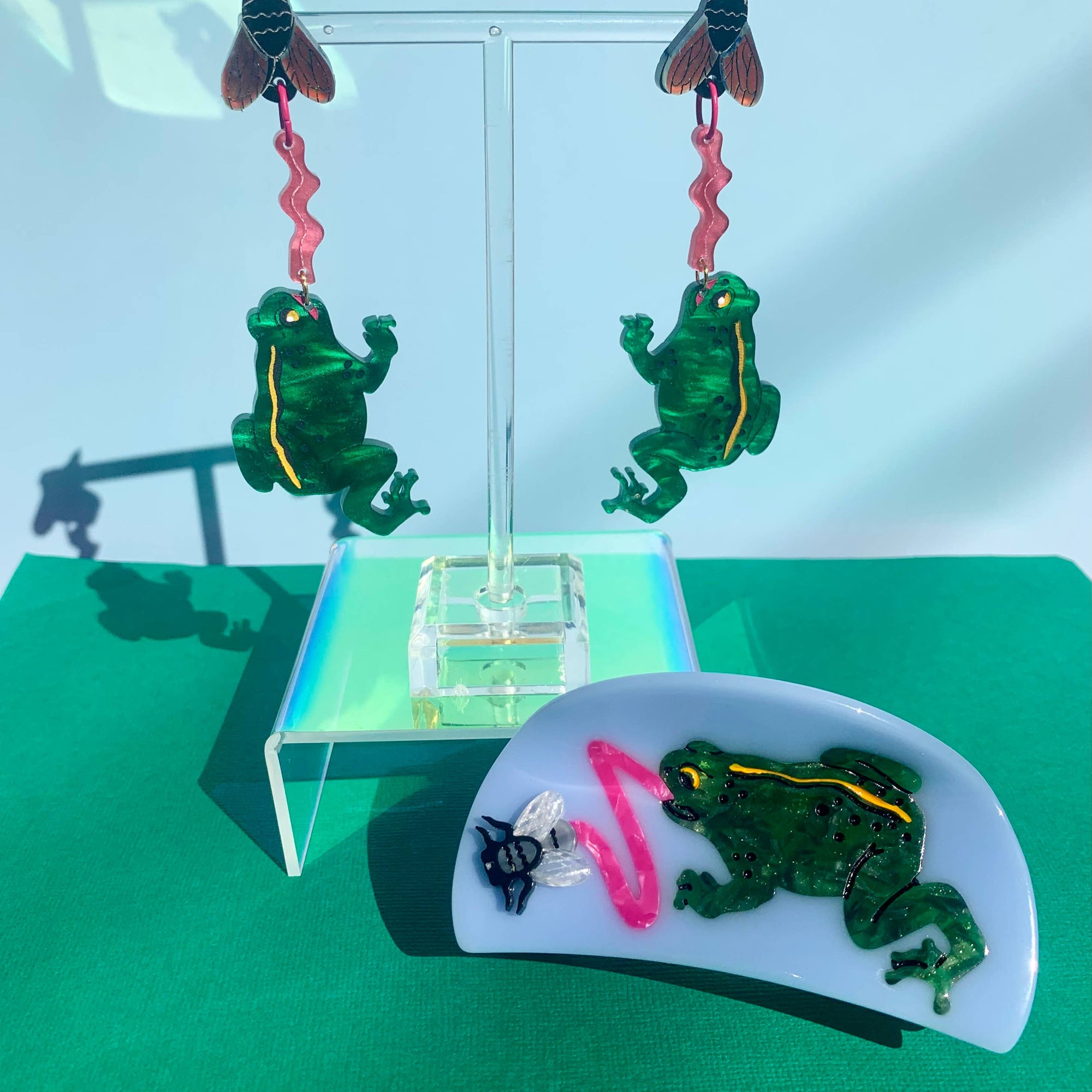 Frog and Fly Hair Claw