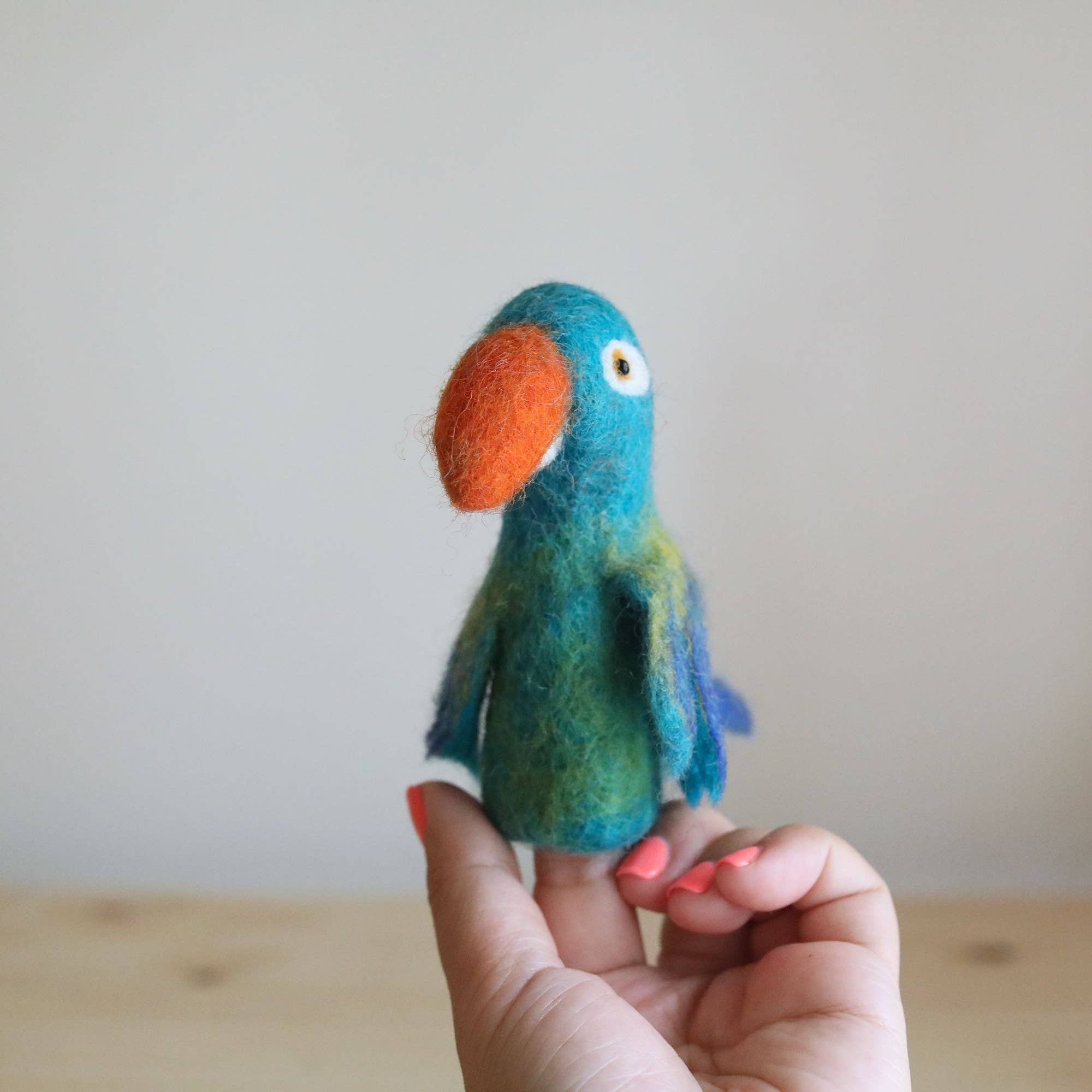 Parrot Finger Puppet