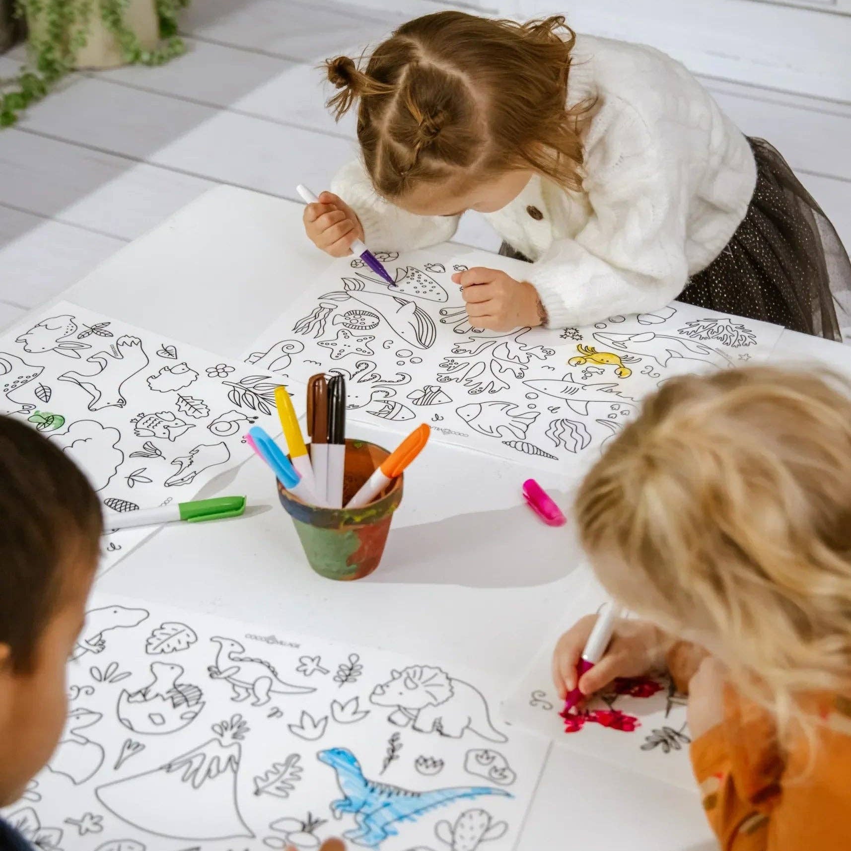 Set of 4 Silicone Washable Coloring Placemats & Markers