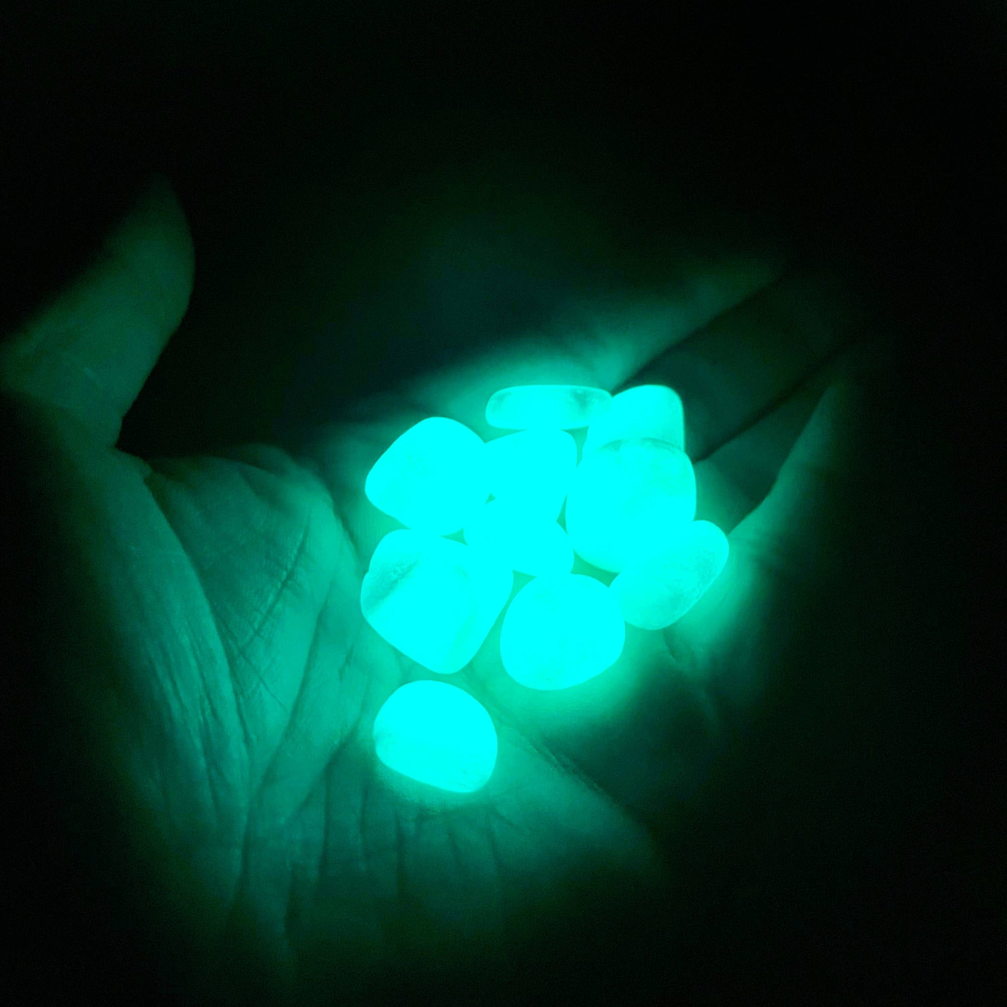 Super Bright Glow Pebbles - Blue