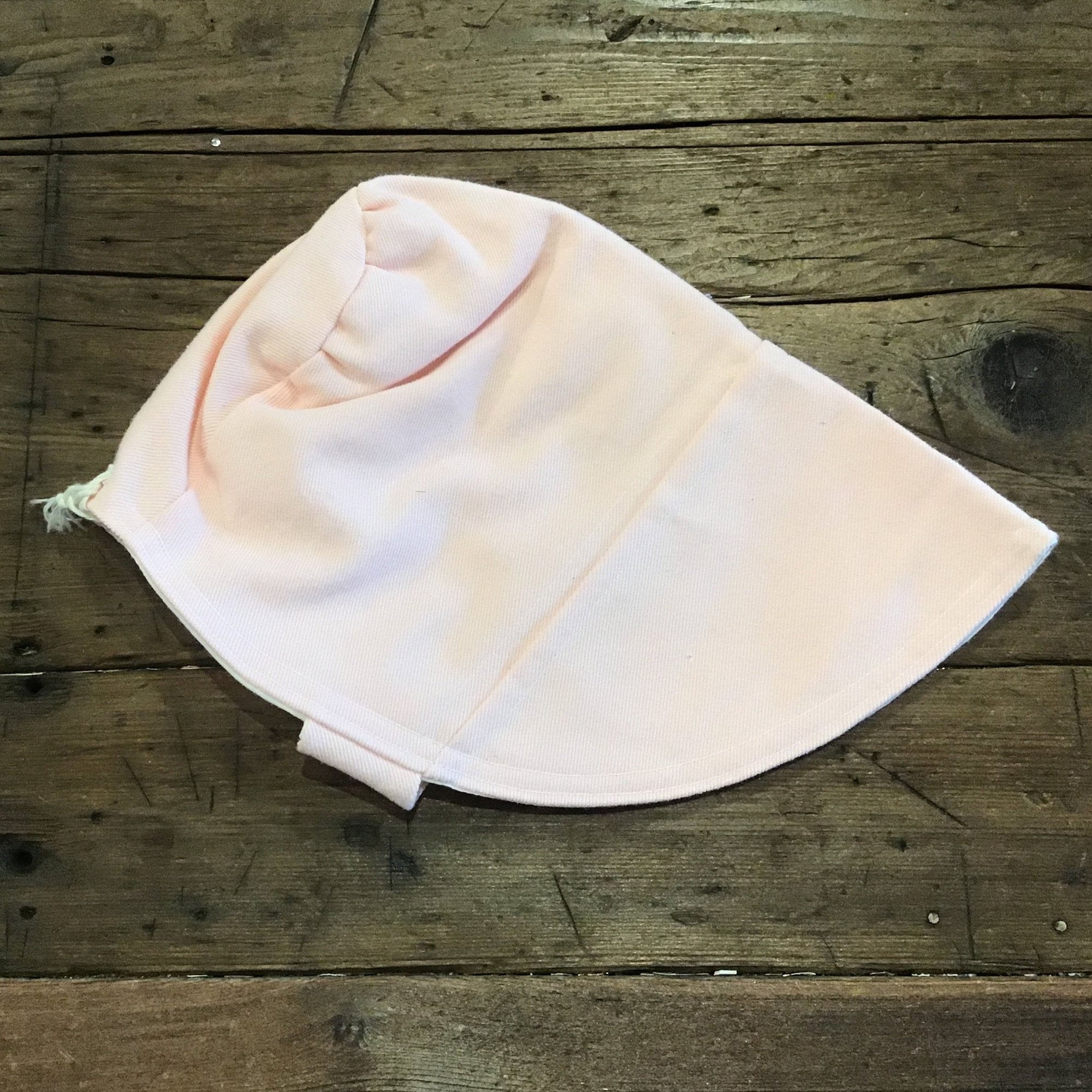 pink sun bonnet