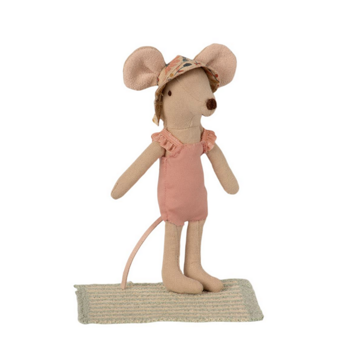 mouse with pink swimsuit and flower hat
