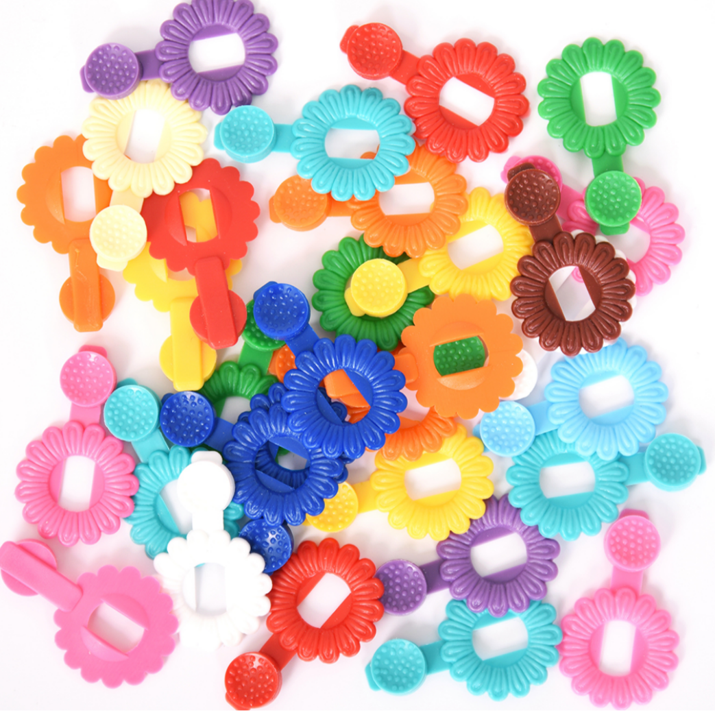 plastic flower clips