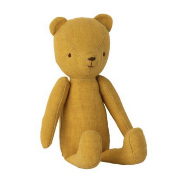 brown bear sitting
