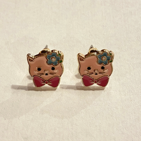 pink kitty earrings with pink bow and blue flowers