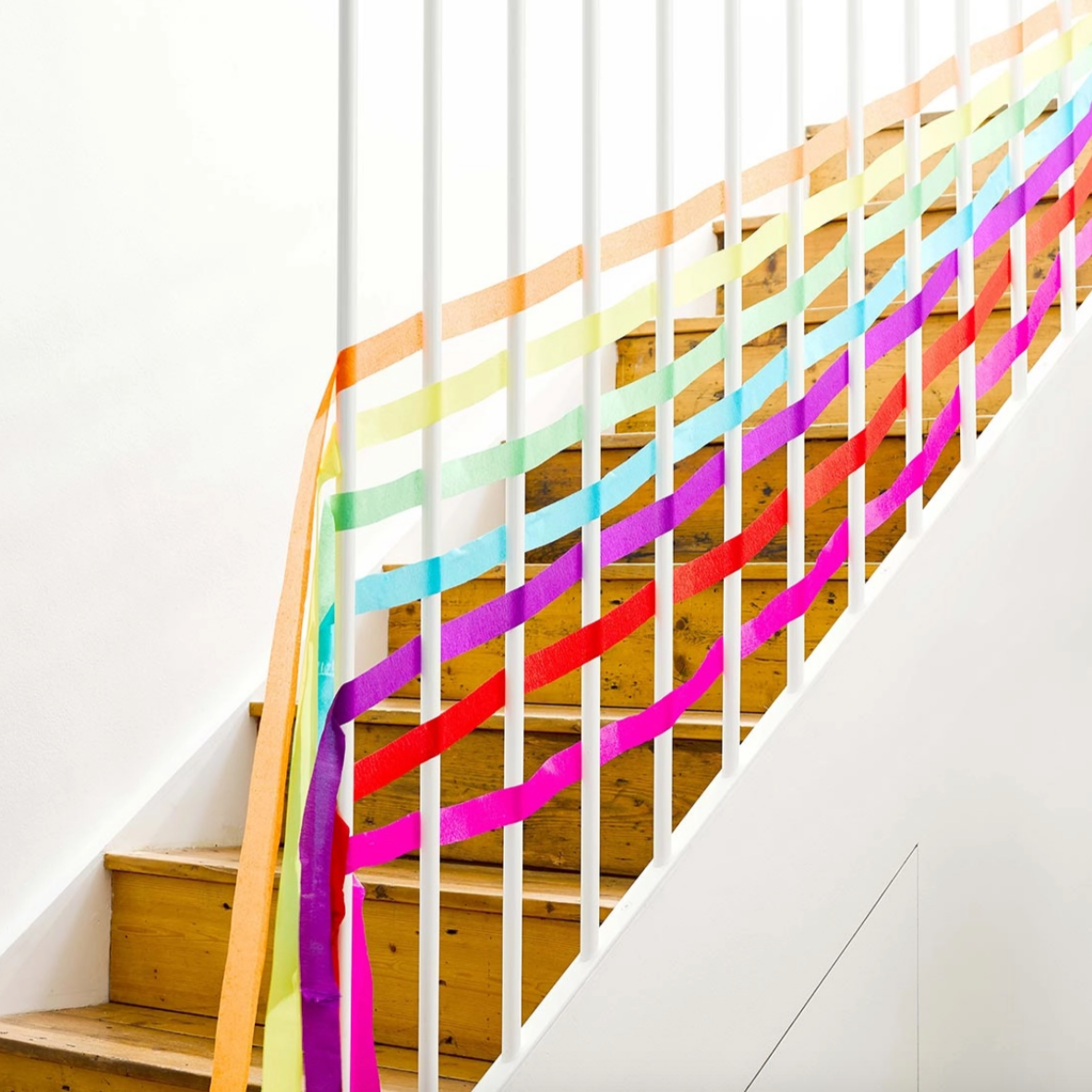 Rainbow Streamers -7pk