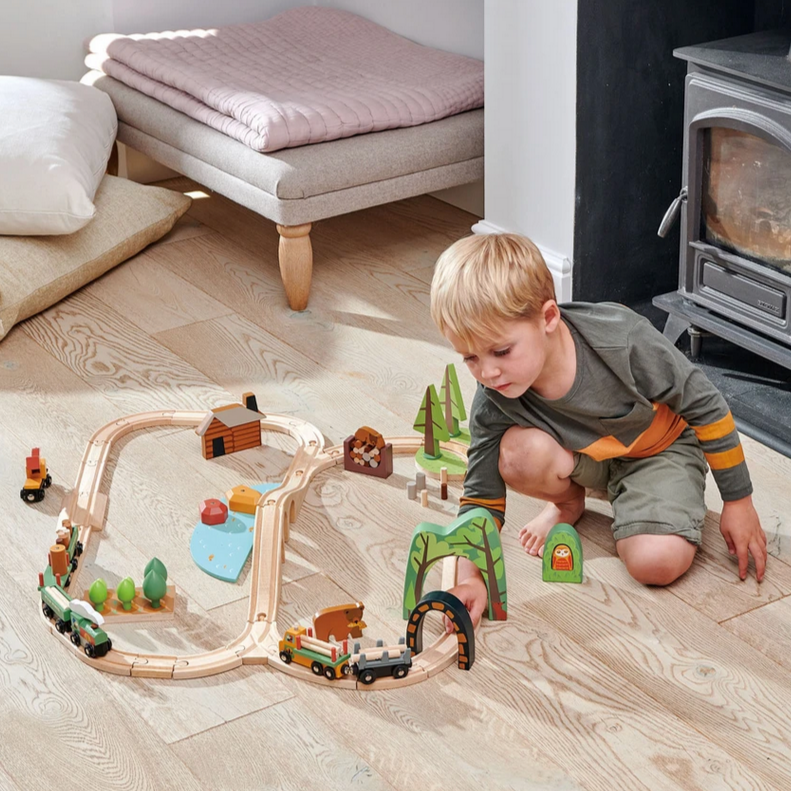 Wild Pines Train Set