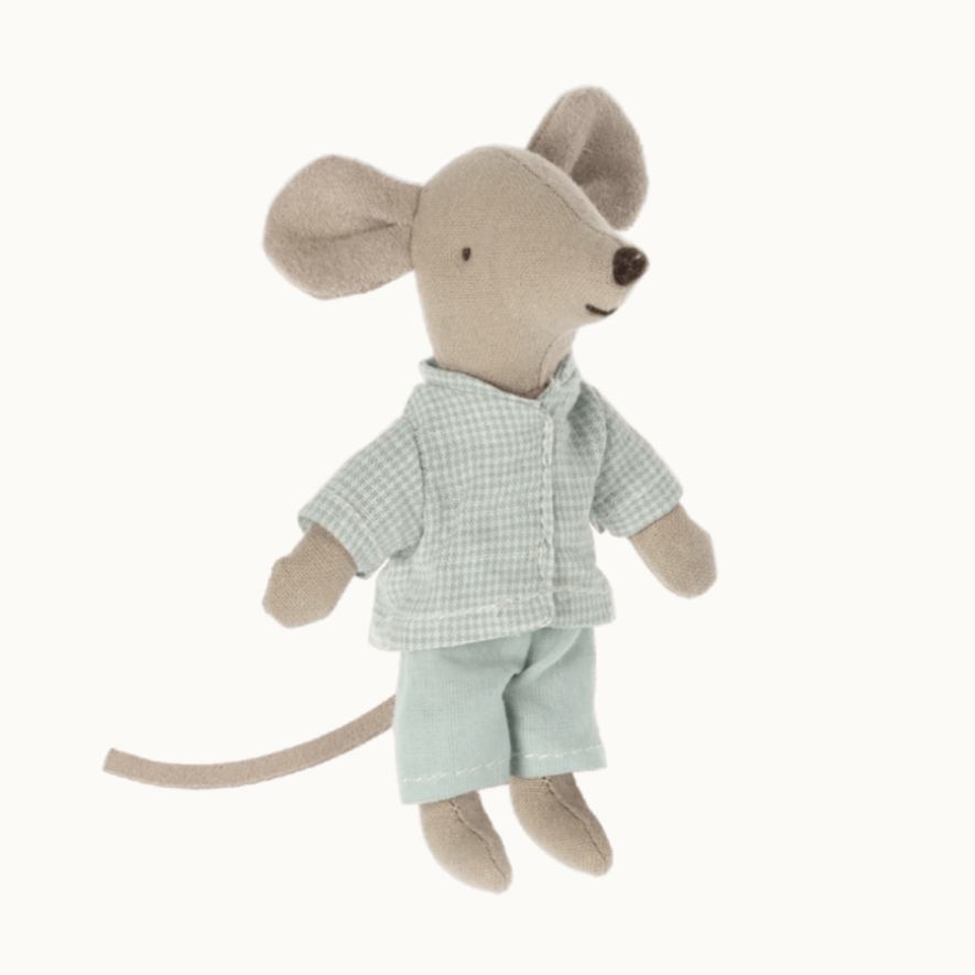 Pyjamas for Little Brother Mouse