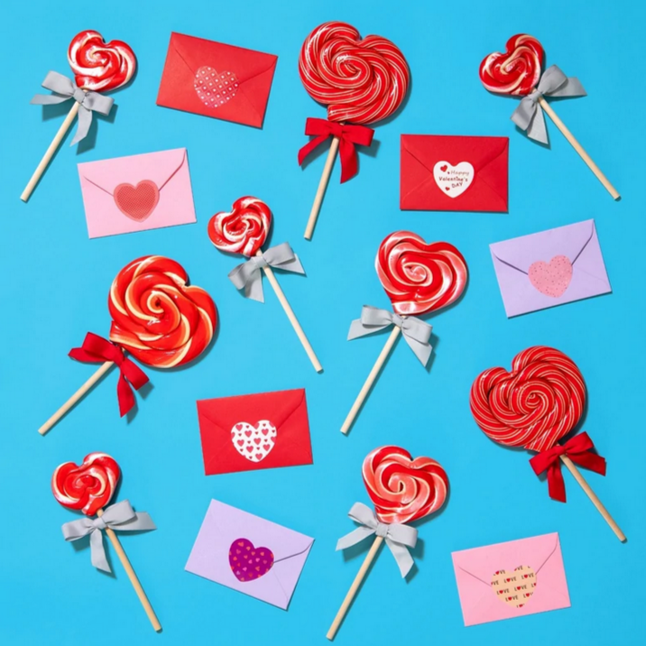 Heart Strawberry Shortcake Lollipop 1oz