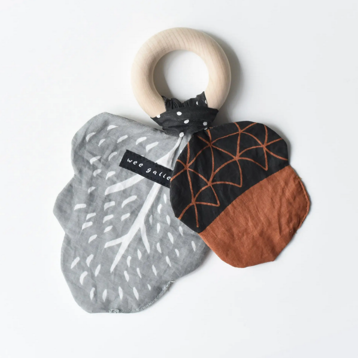 Organic Crinkle Teether - Acorn