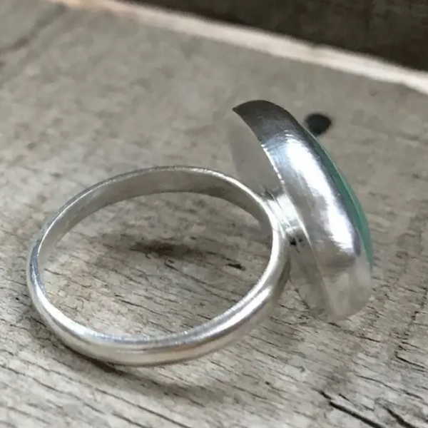 Elegant Oval Emerald Green Aventurine Sterling Silver Ring