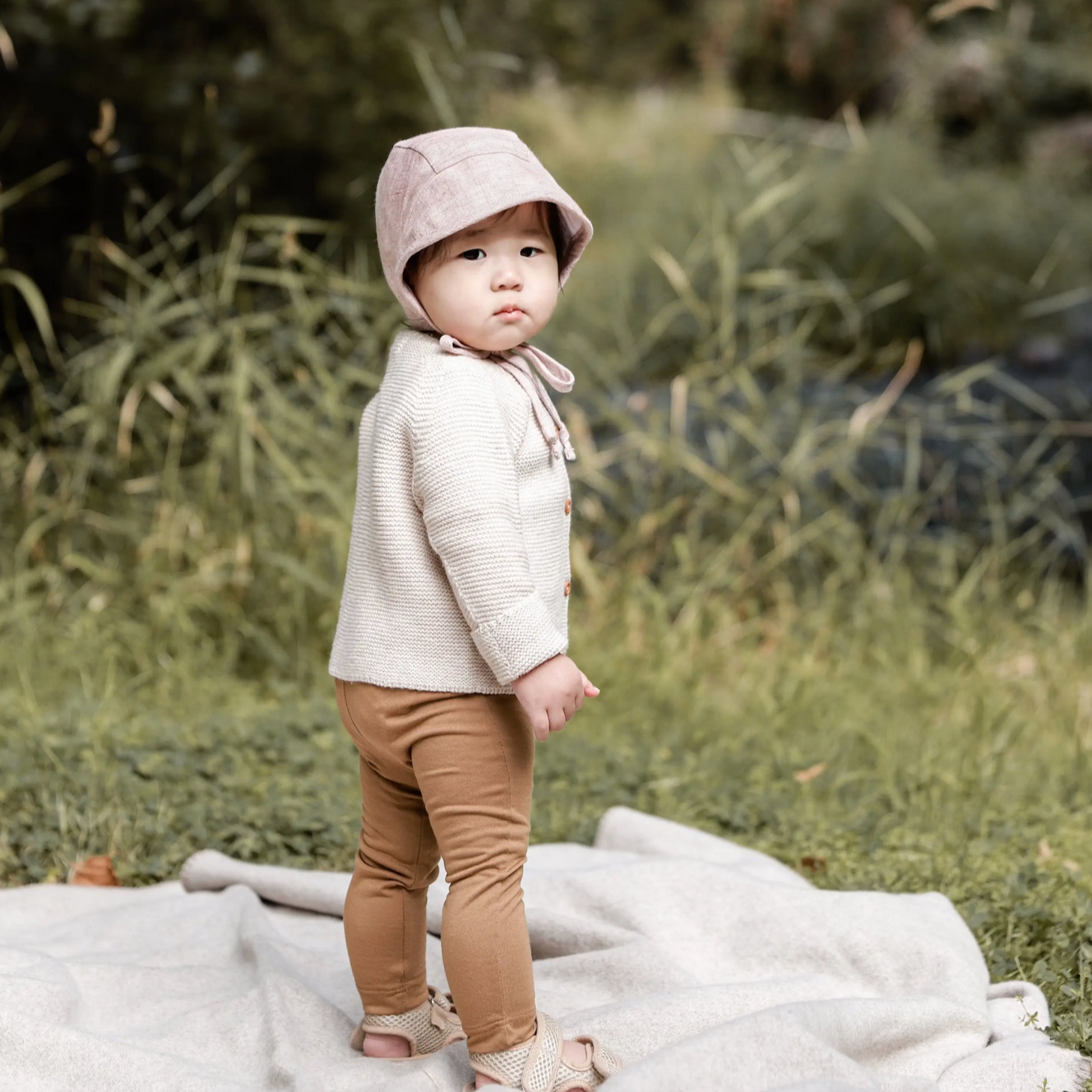 Brimmed Blush Linen Baby Bonnet -Cotton Lined