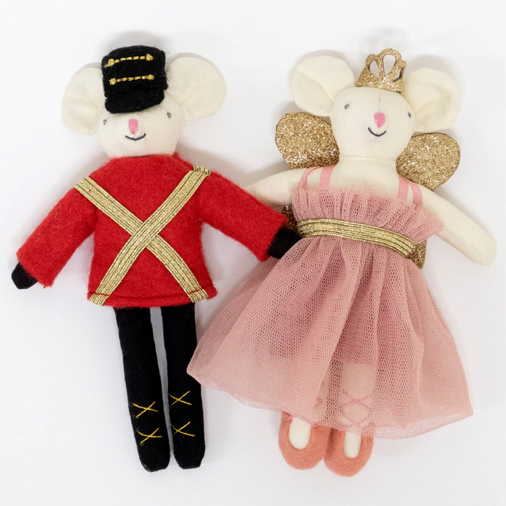 Theatre Suitcase & Ballet Dancer Dolls