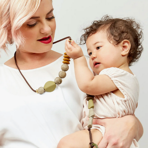 Saddle Signature Teething Necklace