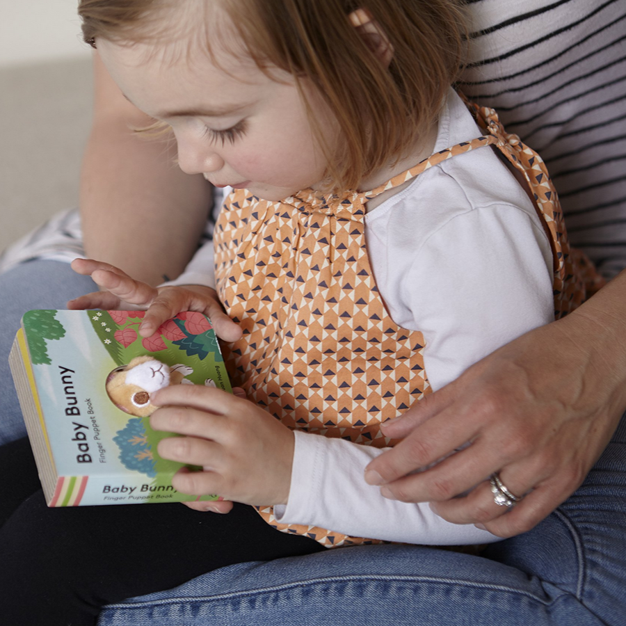 Baby Bunny: Finger Puppet Book